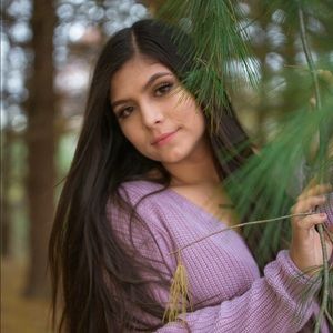 Meet your Posher, Santana